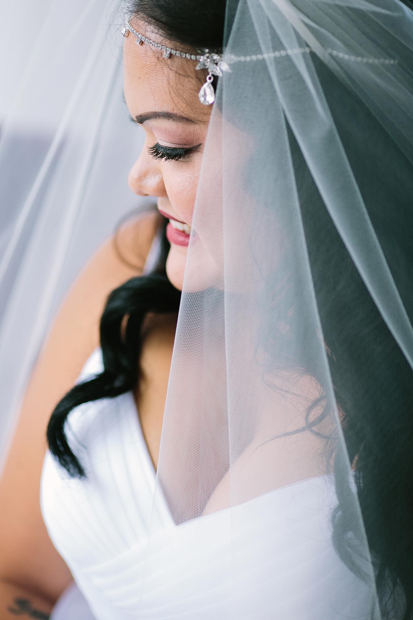 image of bride on her wedding day taken by Tracey Lyn Photography