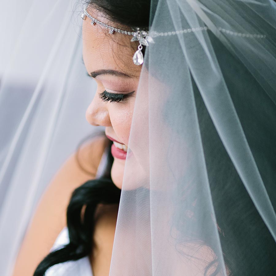 image of bride by Tracey Lyn Photography