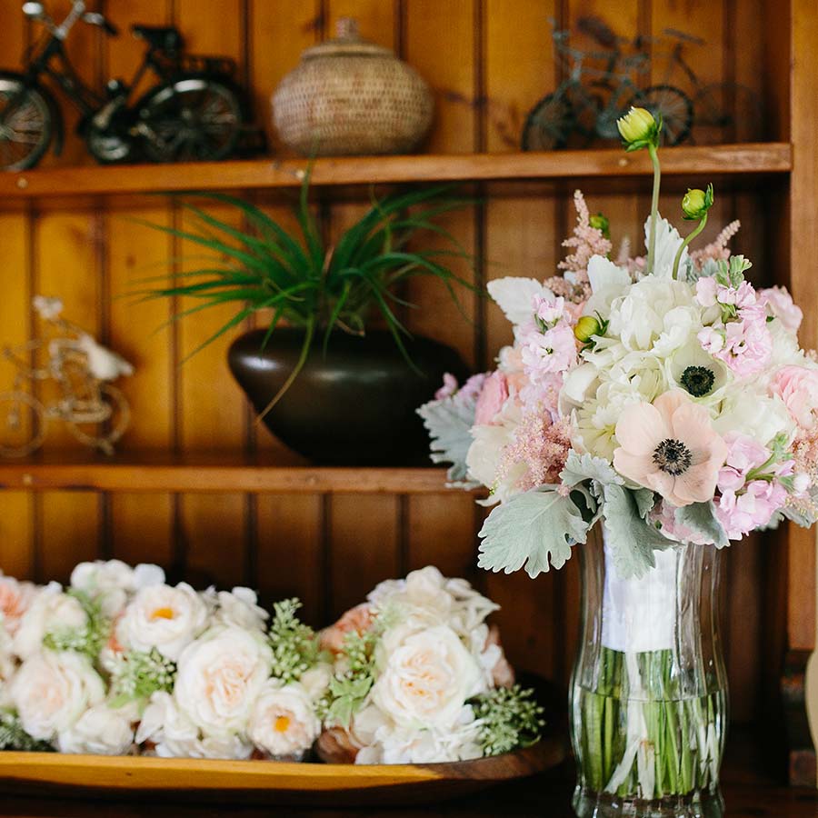 image of wedding flowers by tracey lyn